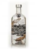 A bottle of Absolut Wild Tea