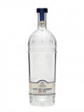 A bottle of City of London Dry Gin / No1 (41.3%)