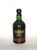 A bottle of DYC 8 años