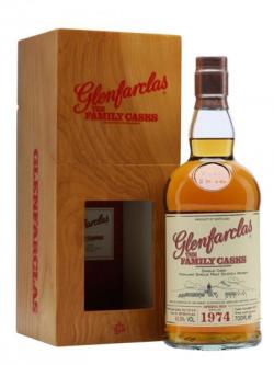 Glenfarclas 1974 / Family Casks S15 / #4077 Speyside Whisky