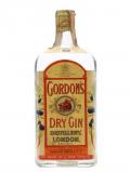 A bottle of Gordon's Dry Gin / Bot.1960s / Spring Cap