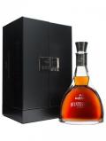 A bottle of Grand Marnier / Quintessence