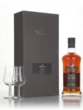 A bottle of Le Reviseur VSOP Cognac Gift Pack