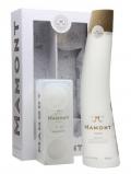 A bottle of Mamont Siberian Vodka Polar Shots Pack