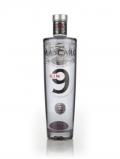 A bottle of Mascaró Gin 9
