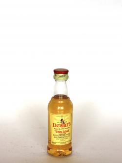 Dewar's White Label Front side