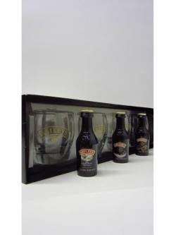 Whisky Liqueur Baileys 3 X Miniatures 4 X Glasses Gift Set