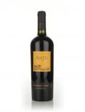 A bottle of Ninquen Antu Cabernet Sauvignon Carmenère 2010