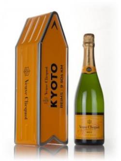 Veuve Clicquot Brut Yellow Label - Kyoto Clicquot Arrow