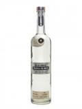 A bottle of Villa Lobos Blanco