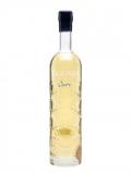 A bottle of Yaguara Cachaca Ouro