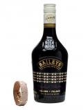 A bottle of Baileys Felder Felder Limited Edition / Hazelnut