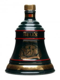 Bell's Christmas 1994 / 8 Year Old Blended Scotch Whisky