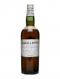 A bottle of Black& White / Bot.1950s Blended Scotch Whisky