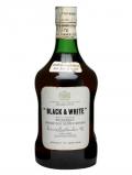 A bottle of Black& White / Bot.1980s Blended Scotch Whisky