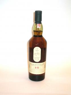 Lagavulin 16 year Front side