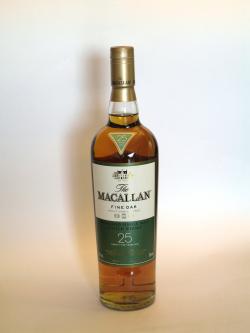 Macallan 25 year Fine Oak Front side